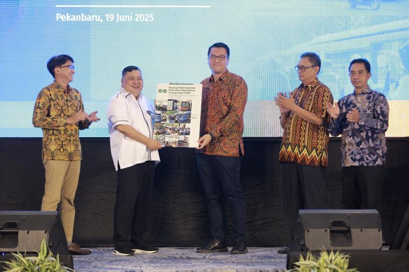 ITDP Bersama Kemenhub RI Luncurkan Hasil Studi Reformasi dan Elektrifikasi Angkutan Publik