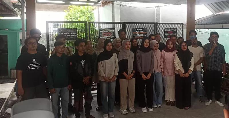Koalisi Masyarakat Sipil Desak APH Bebaskan Khariq Anhar