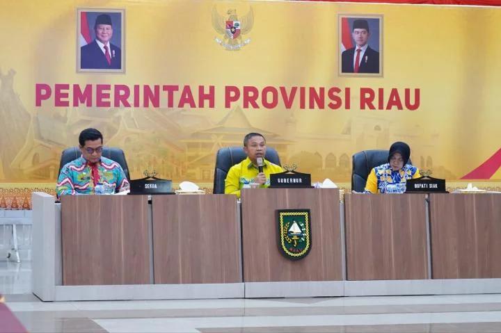 Gubri: Perusahaan di Riau Wajib Ikut Perbaiki Jalan di Wilayahnya
