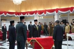 Plt Gubri Lantik 14 Pejabat Baru Pemprov Riau
